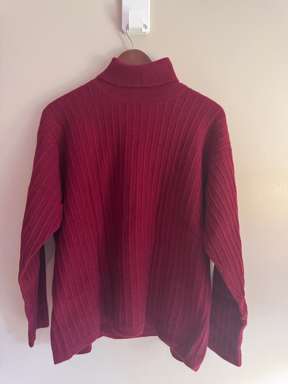 Mendocino Women XL 100% Merino Wool  Sweater Burgundy Ribbedong Sleeve Soft Knit